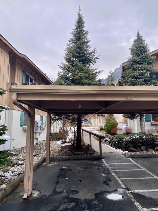 Walk To Downtown Leavenworth * Sleeps 6 + Pets * Ground Level Gem! Daire Dış mekan fotoğraf