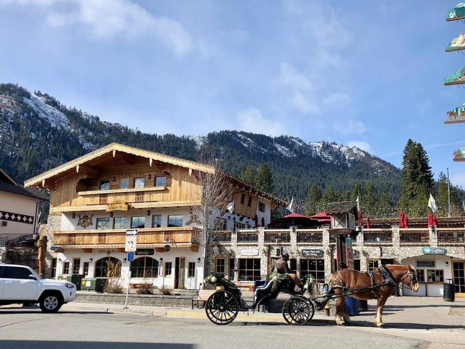 Walk To Downtown Leavenworth * Sleeps 6 + Pets * Ground Level Gem! Daire Dış mekan fotoğraf