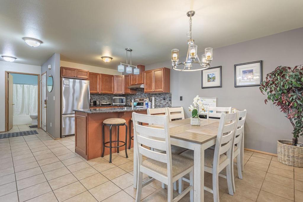 Walk To Downtown Leavenworth * Sleeps 6 + Pets * Ground Level Gem! Daire Dış mekan fotoğraf